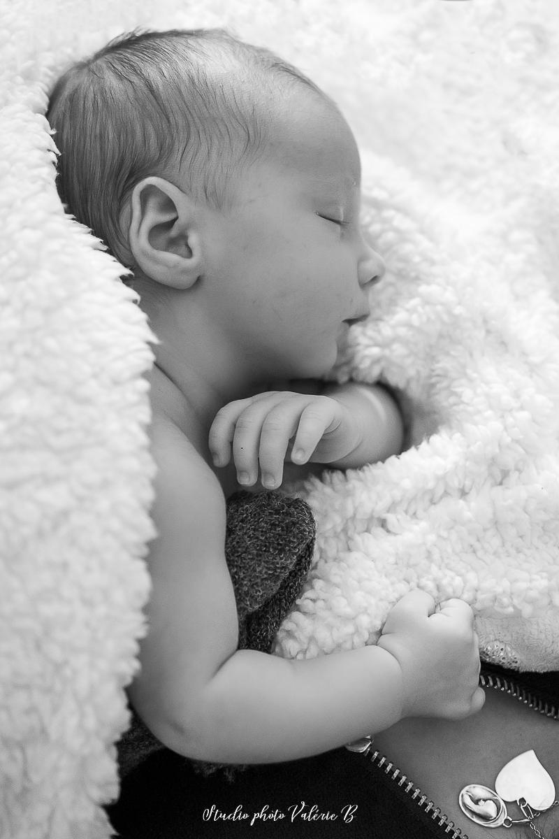 Photographe de bebe a saint gilles croix de vie 2