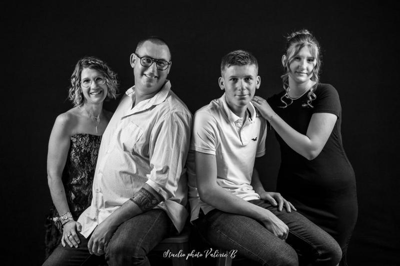 Photographe famille en studio le fenouiller